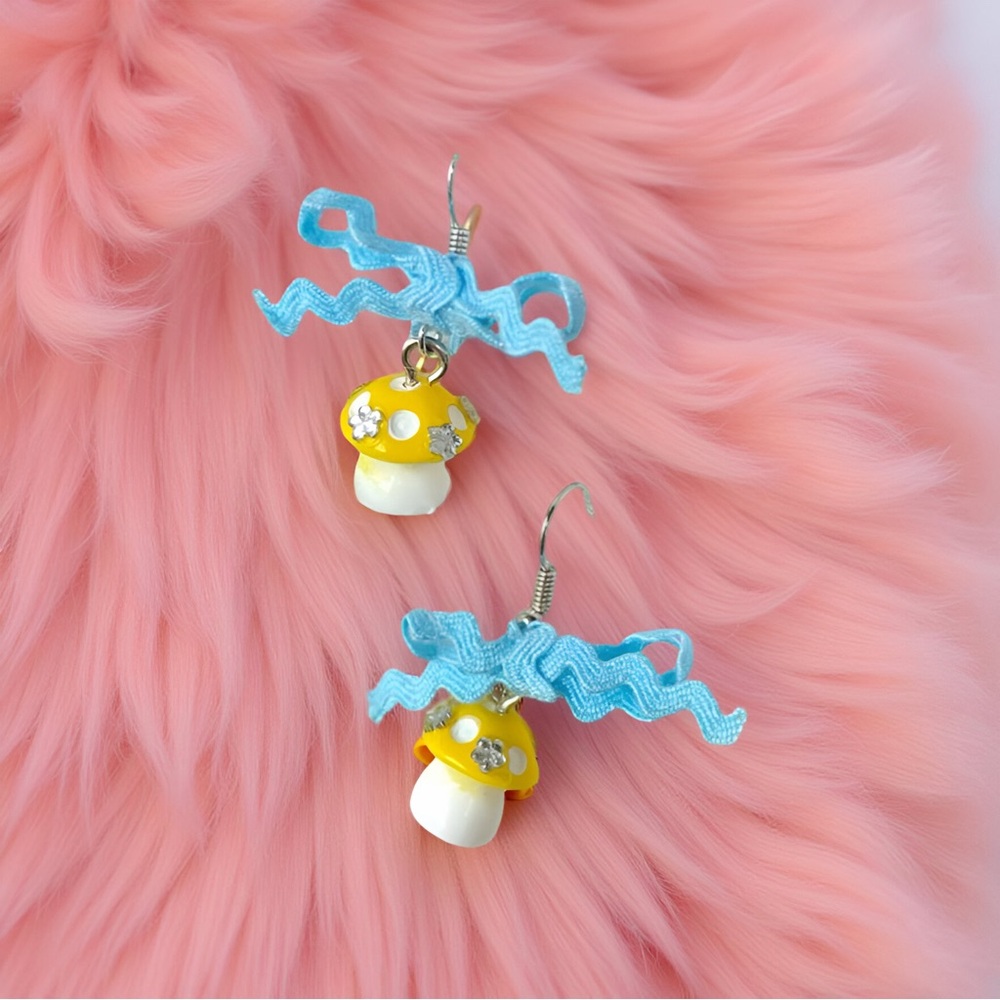 Cottage Core Mushroom Earrings 🍄 Mini Drops